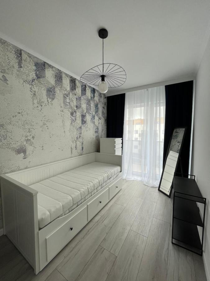 Trzy Pokoje Mieszkanie W Nowej Dzielnicy Wroclawia Apartment Exterior photo